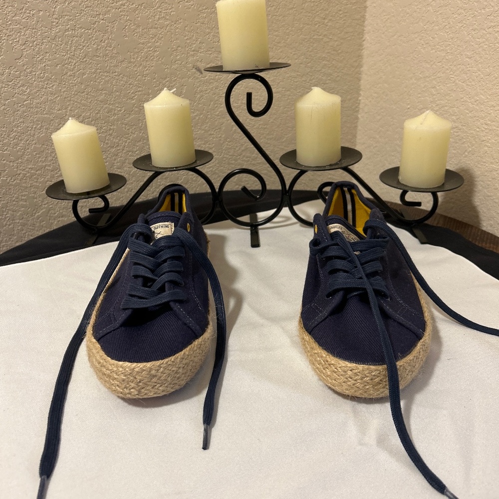 Women’s sneakers